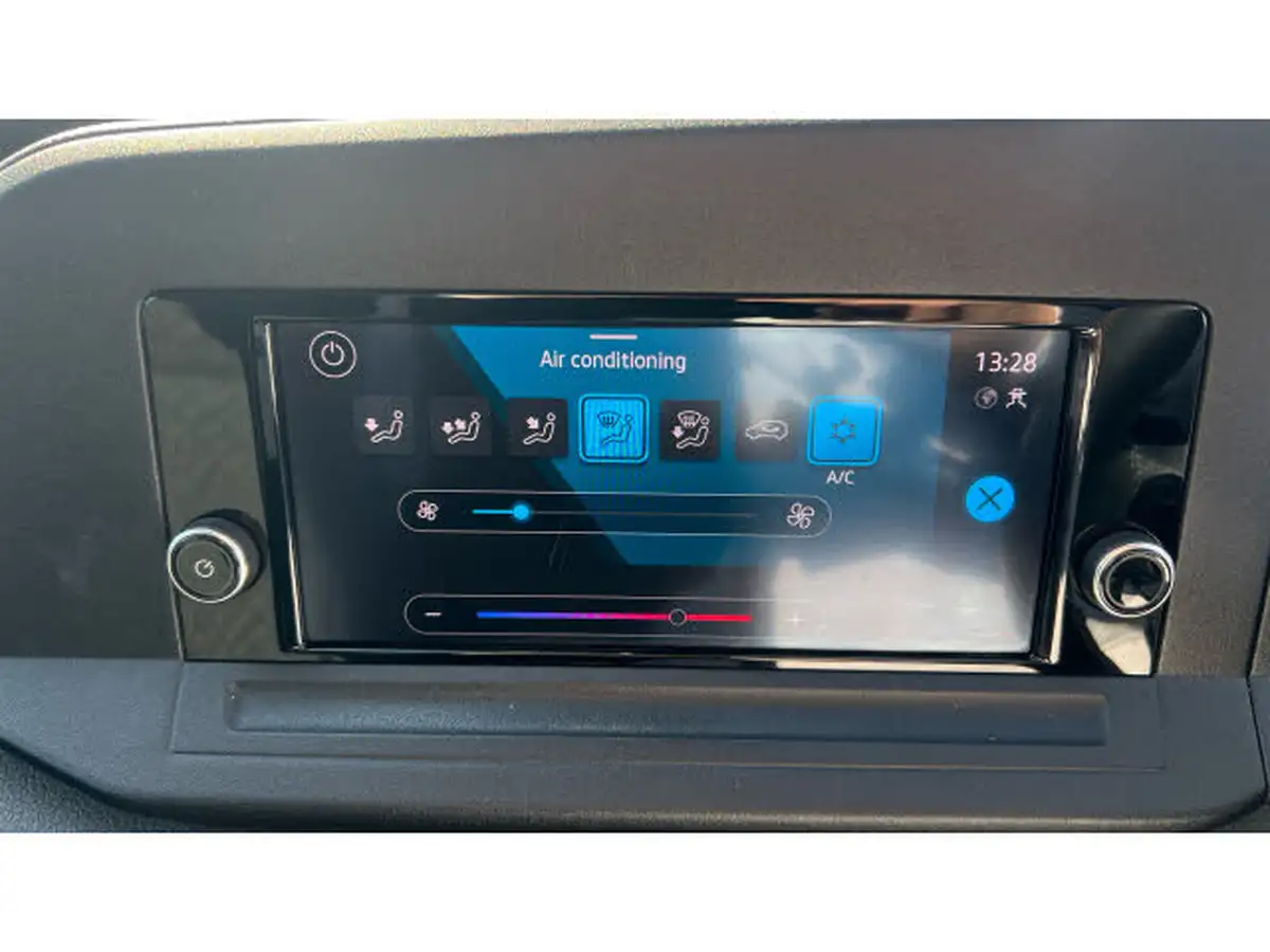 2022-volkswagen-caddy-20tdi-maxi-life-122ps-big-44