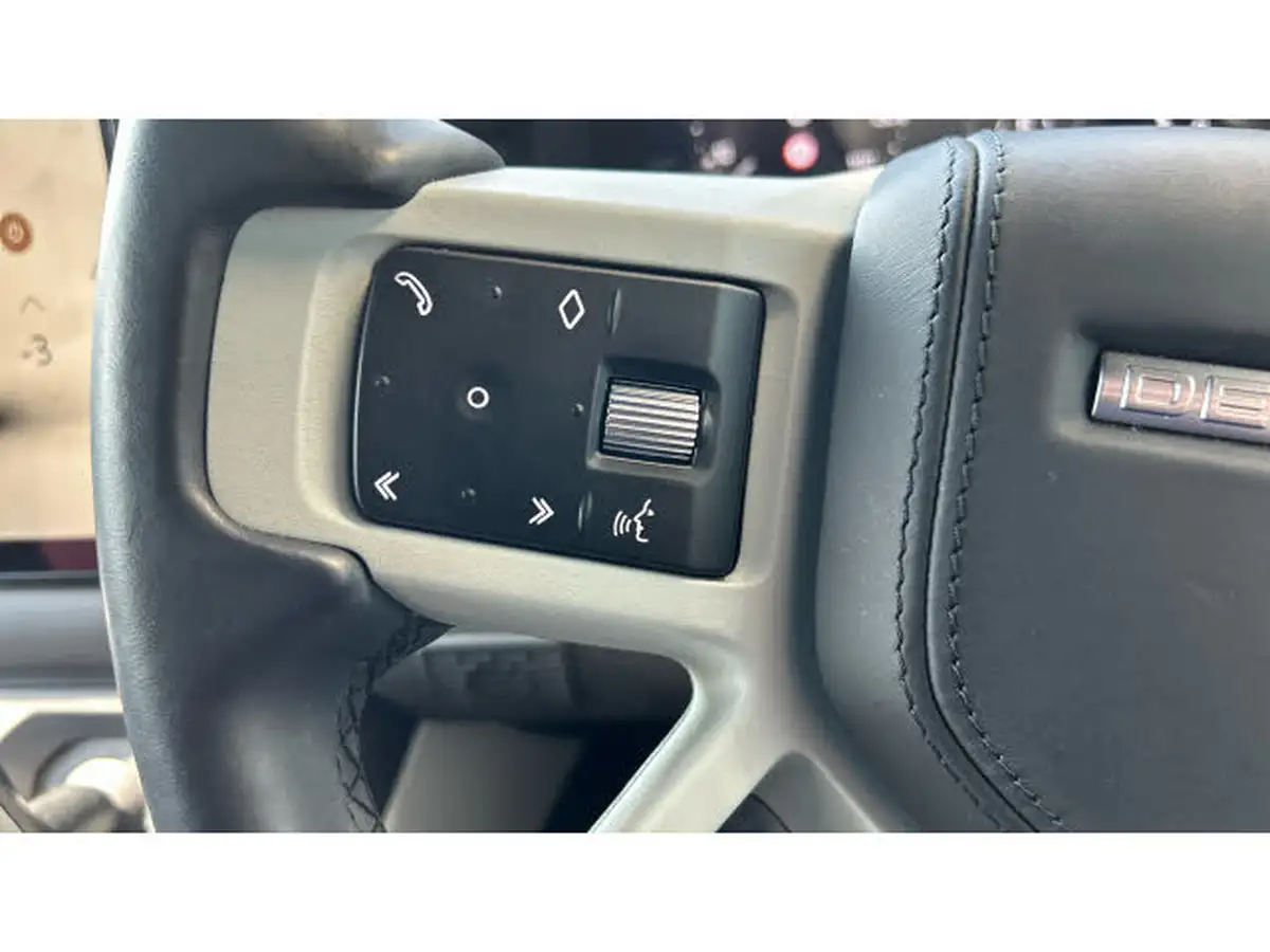 2023-land-rover-110-defender-30-d300-x-dynamic-hse-big-61