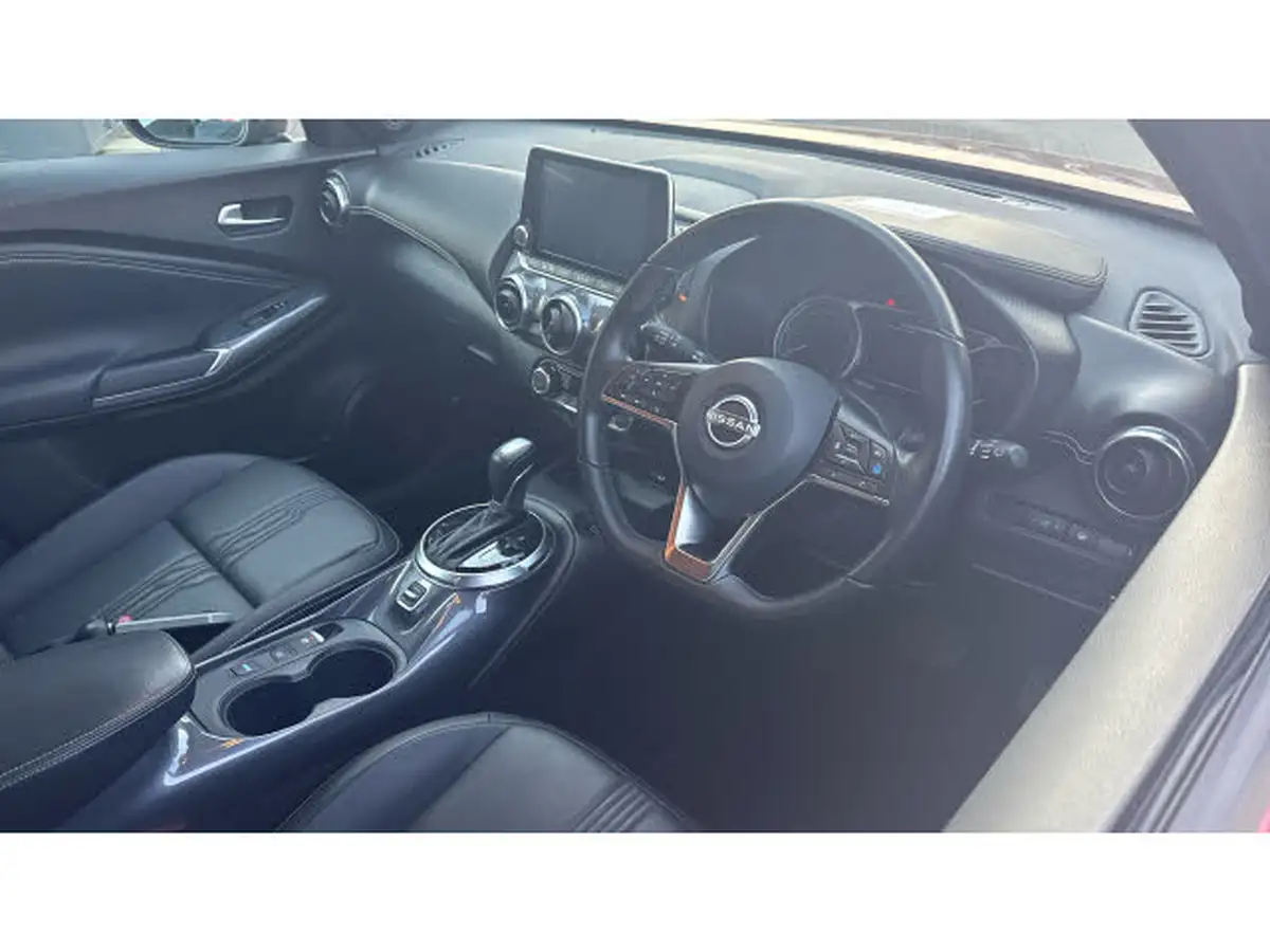 2022-nissan-juke-16-hybrid-tekna-big-10