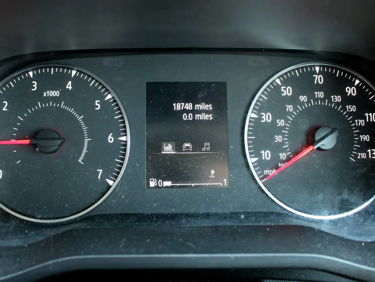 2022-renault-trafic-20dci-sl28-130-business-big-9