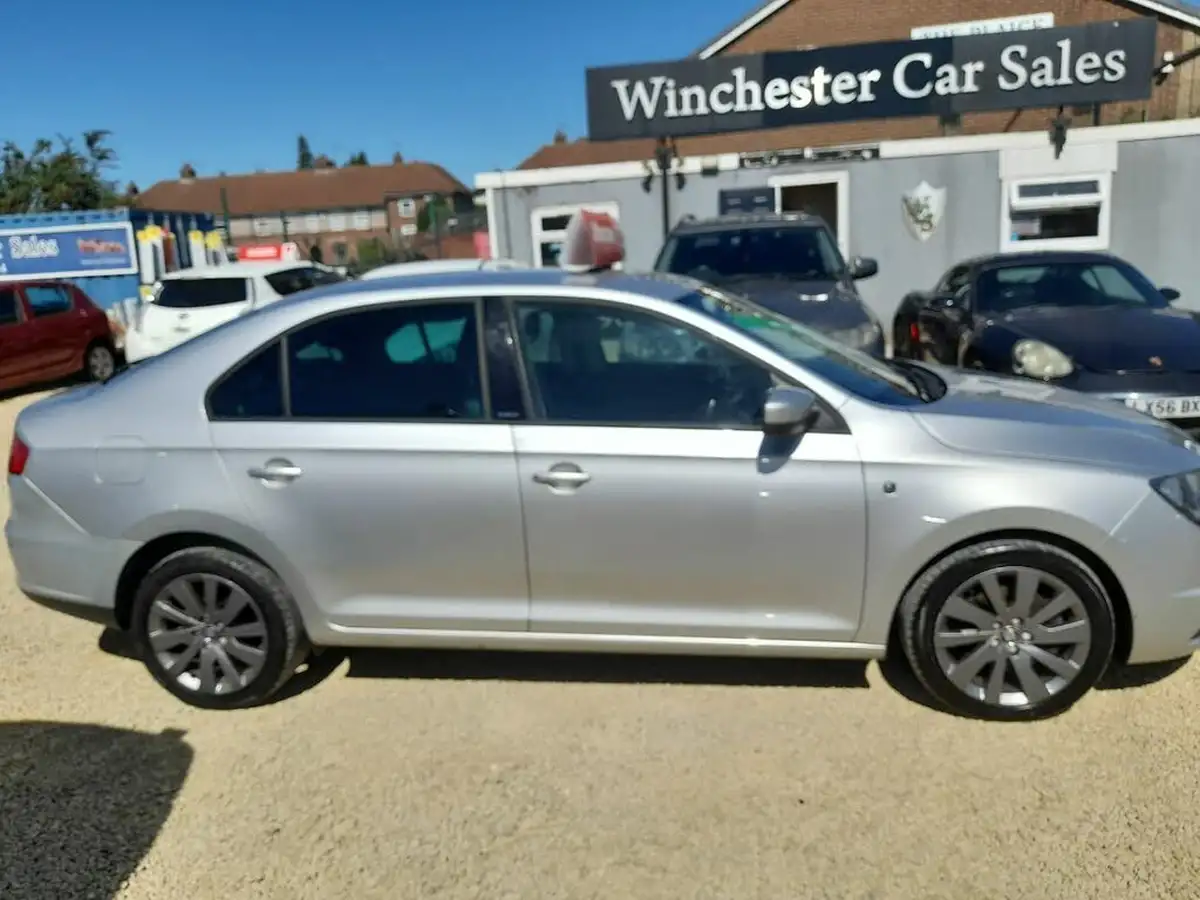 2014-seat-toledo-12-i-tech-big-7