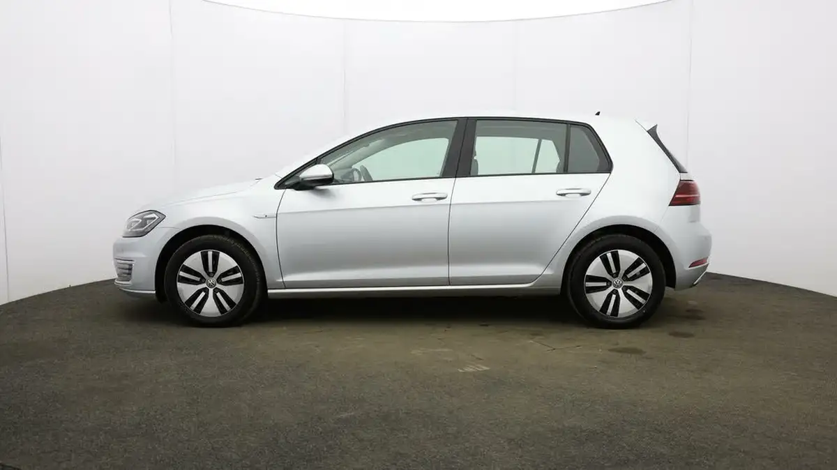 2019-volkswagen-golf-e-e-golf-big-3