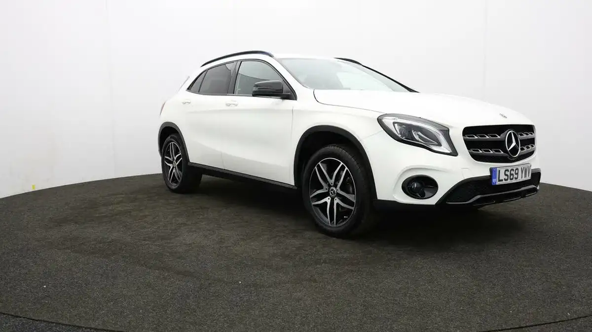 2019-mercedes-benz-gla-class-16-gla-180-urban-edition-7g-dct-big-41