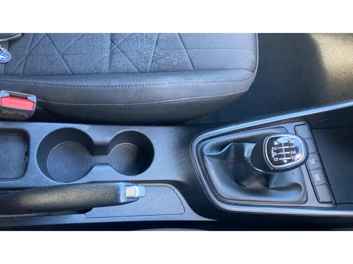 2022-hyundai-bayon-10-t-gdi-se-connect-big-28