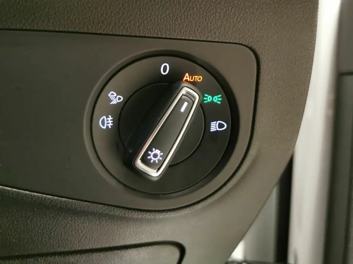 2023-volkswagen-tiguan-15-tsi-r-line-edition-big-23