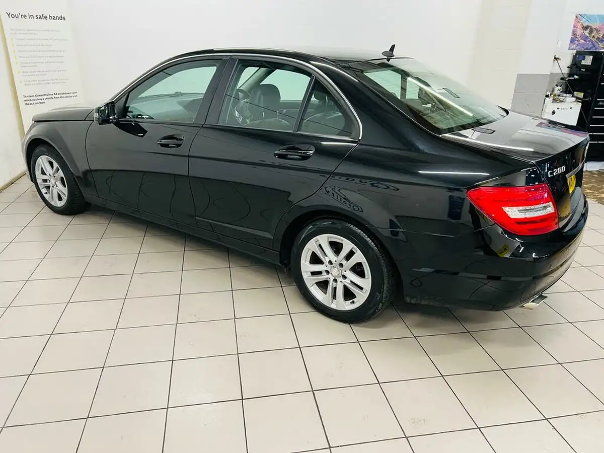 2014-mercedes-benz-c-class-21cdi-c200-cdi-executive-se-134bhp-saloon-4d-7g-tronic-plus-big-31