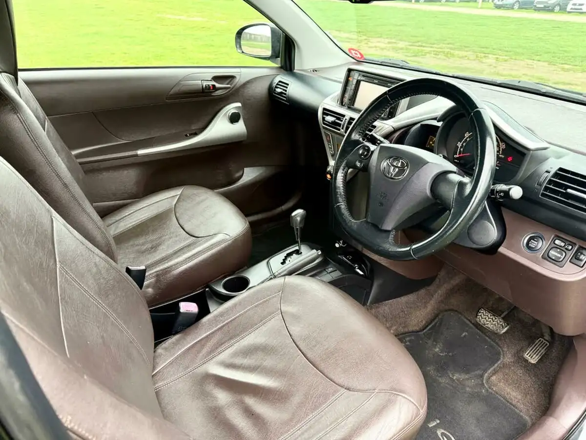 2009-toyota-iq-133-3-99bhp-cvt-big-1