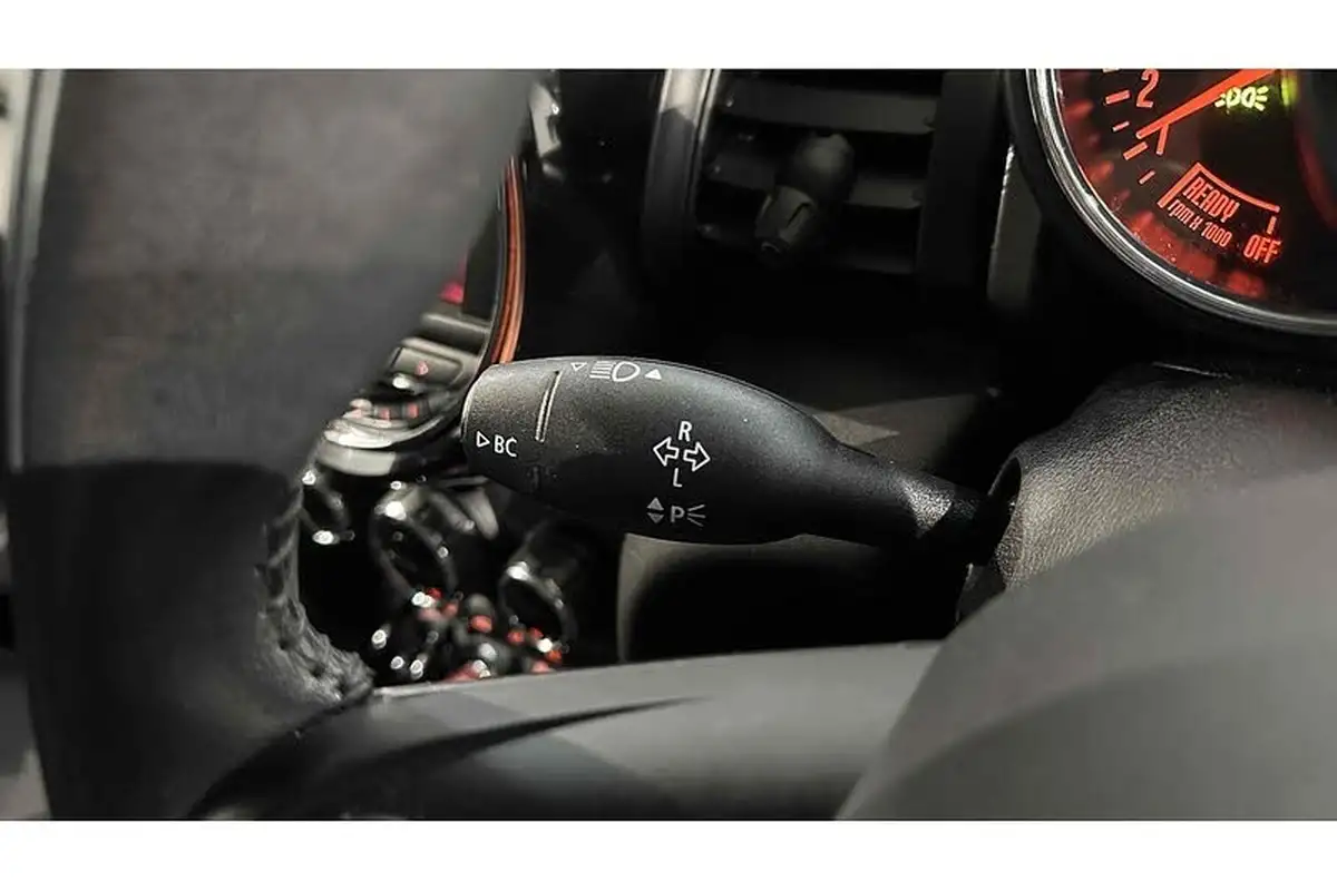 2018-mini-cooper-15-cooper-series-ii-ss-hatchback-5d-big-28