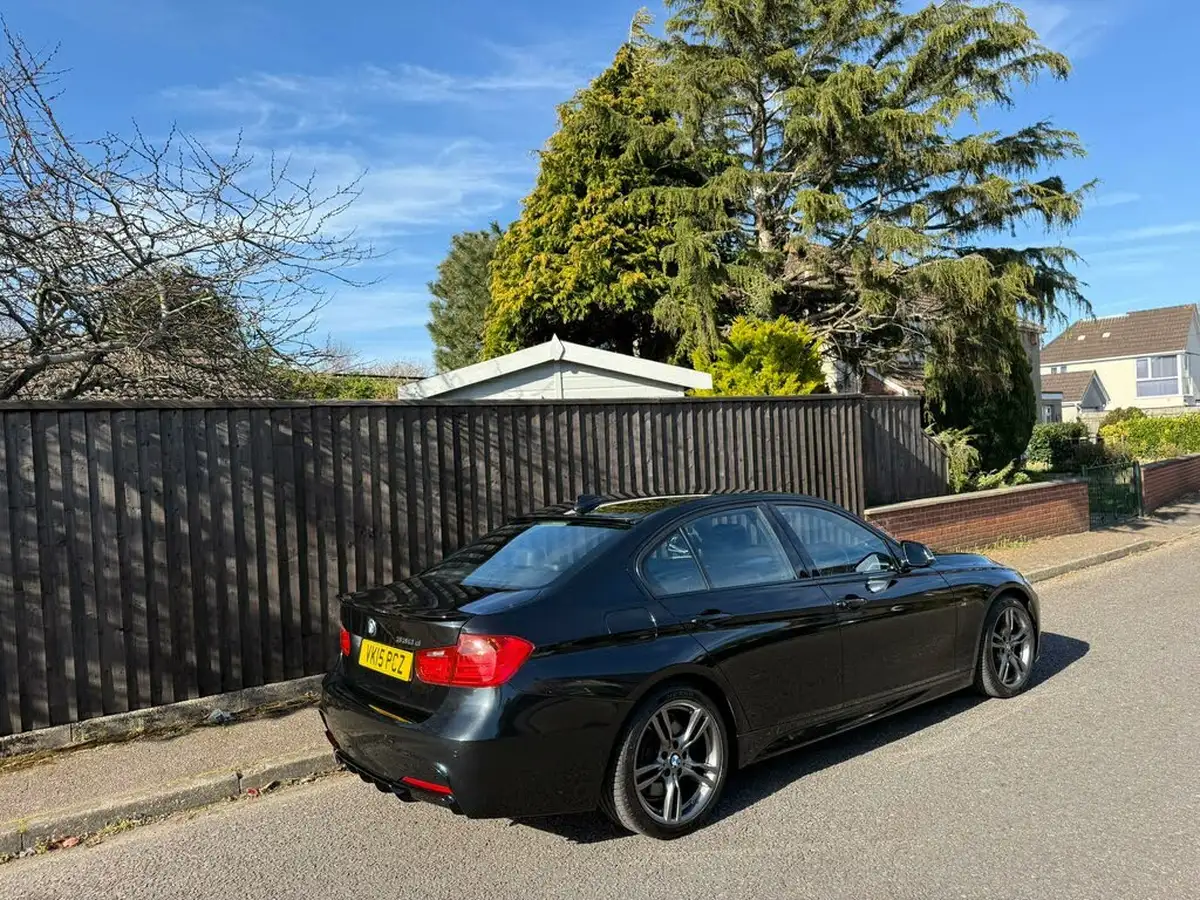 2015-bmw-3-series-30td-330d-m-sport-blueperformance-saloon-4d-big-2