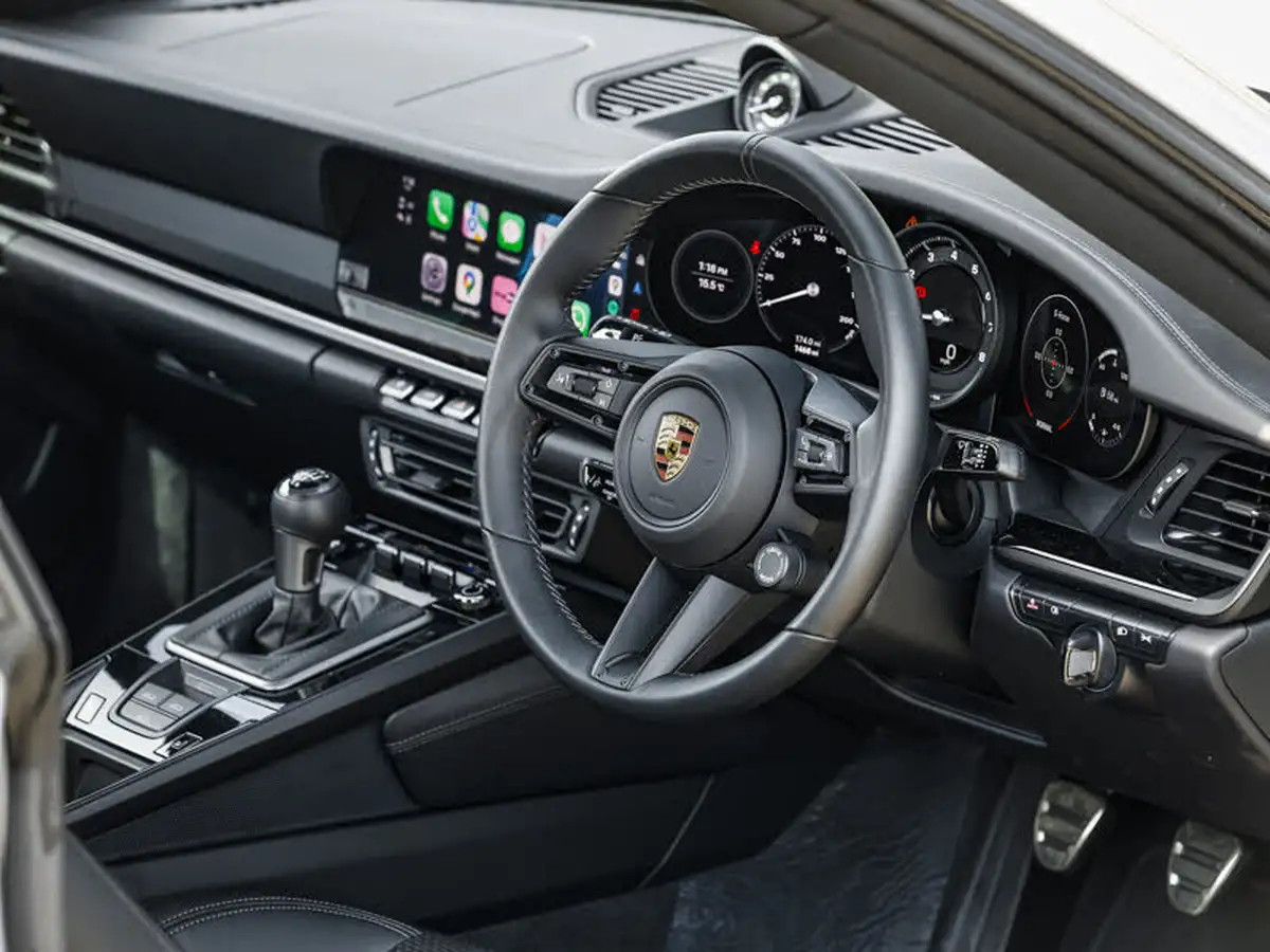 2023-porsche-911-30-carrera-t-big-2