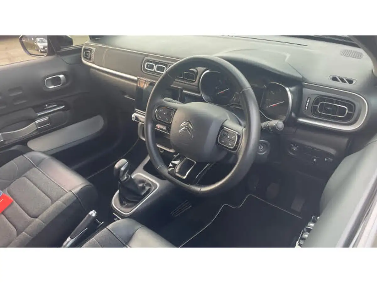 2022-citroen-c3-12-puretech-saint-james-83ps-big-10