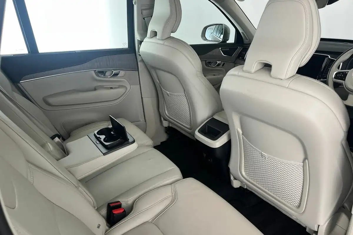 2021-volvo-xc90-20td-b5-inscription-big-27