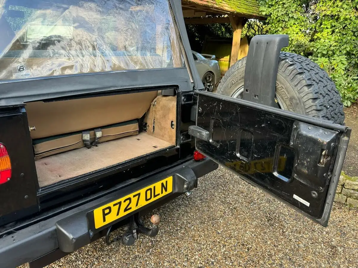 1997-jeep-wrangler-40-sahara-hard-big-26