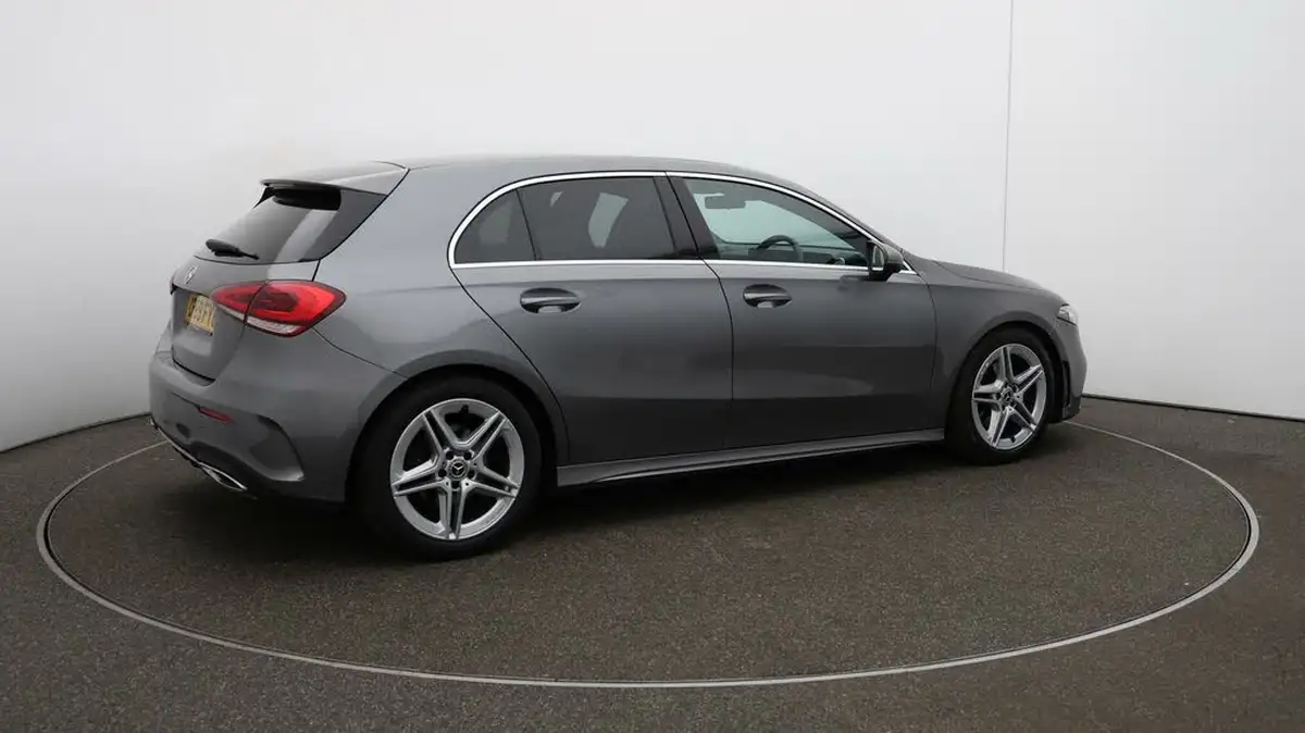 2020-mercedes-benz-a-class-13-a200-amg-line-hatchback-5d-big-44