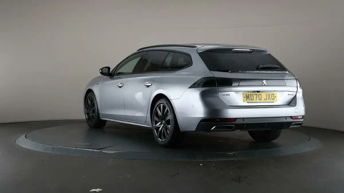 2021-peugeot-508-12-puretech-gt-big-61