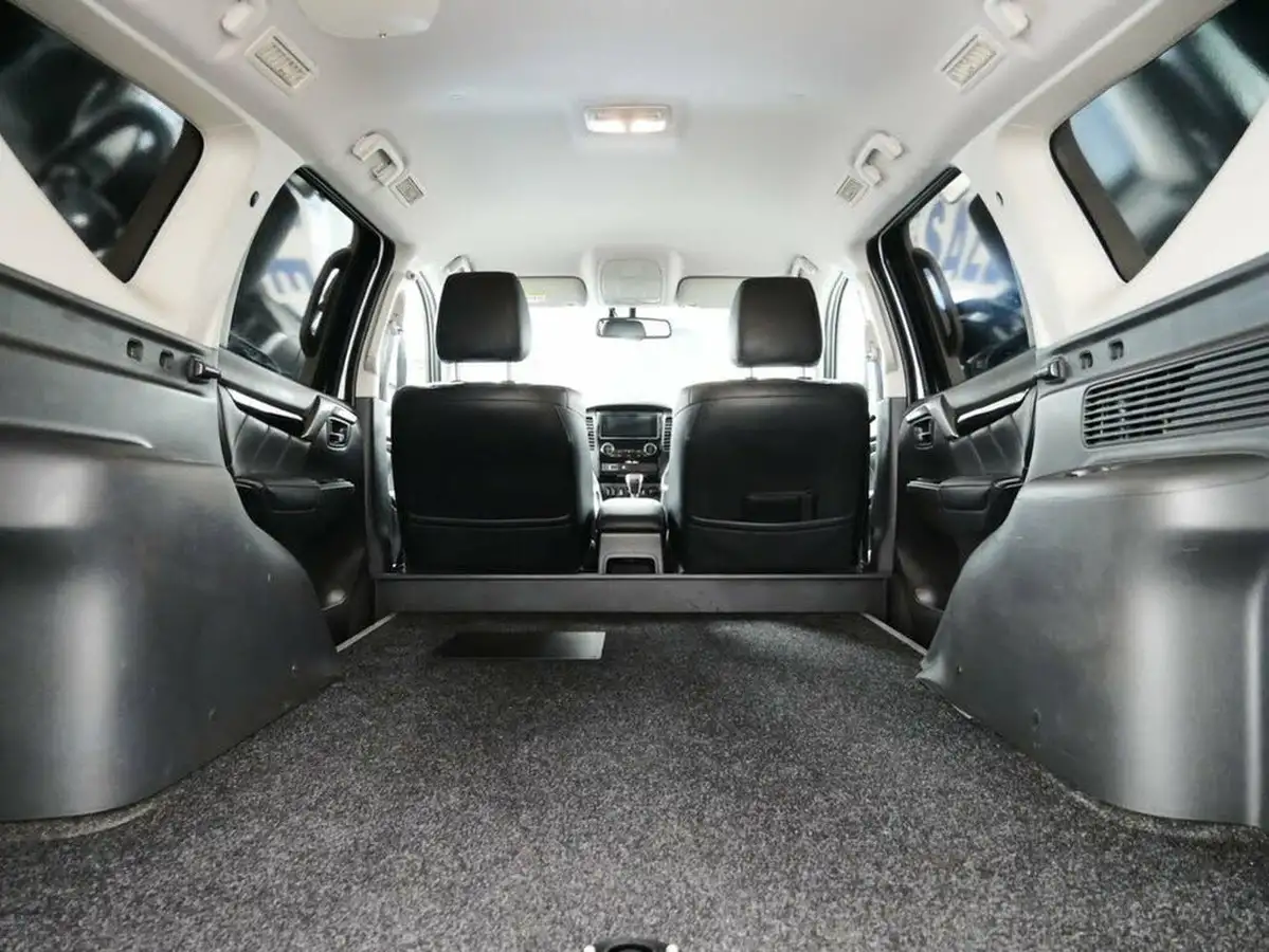 2019-mitsubishi-shogun-sport-24di-d-sport-big-30