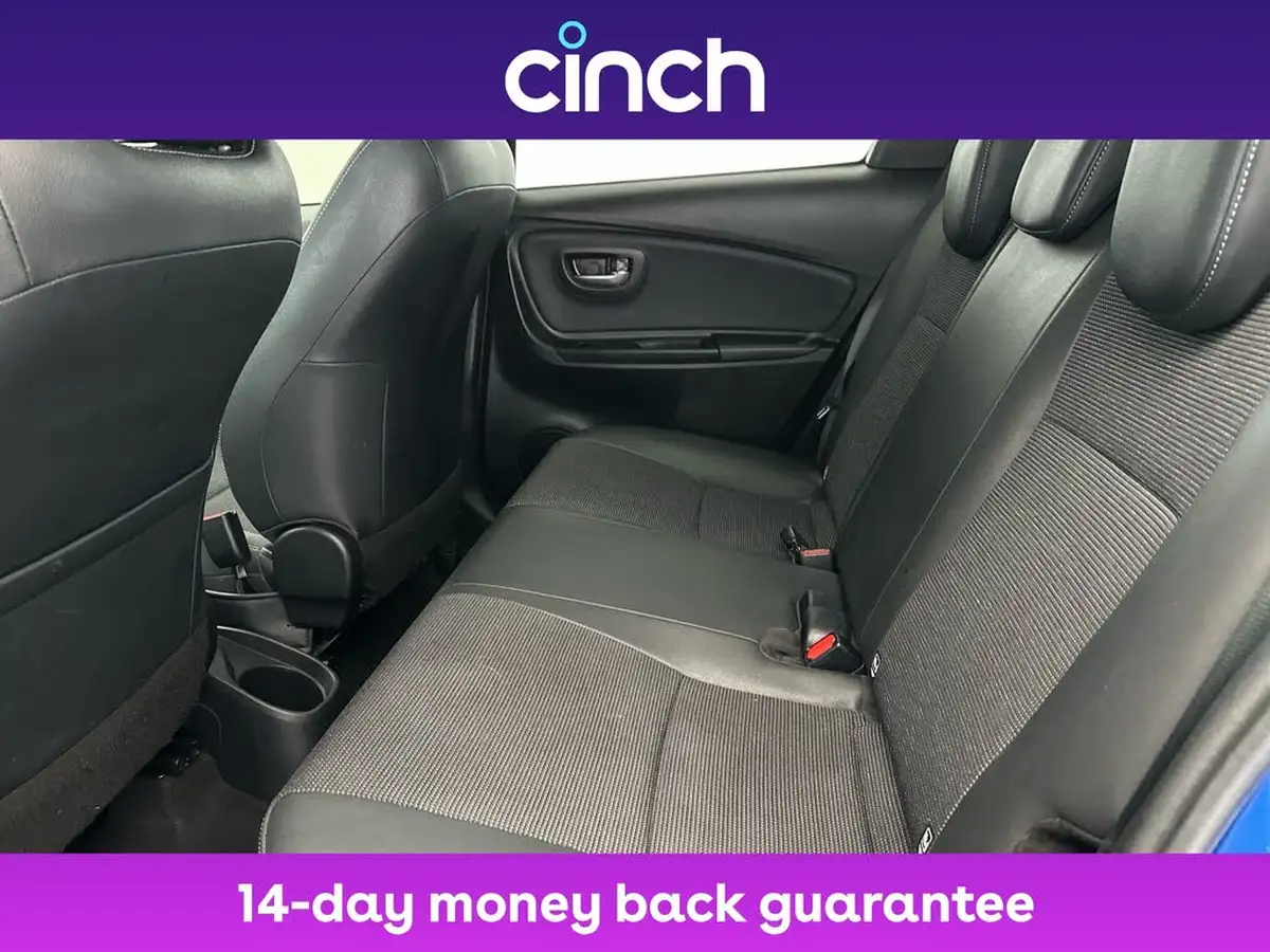 2019-toyota-yaris-15-vvt-i-excel-98bhp-hybrid-1497cc-e-cvt-big-13