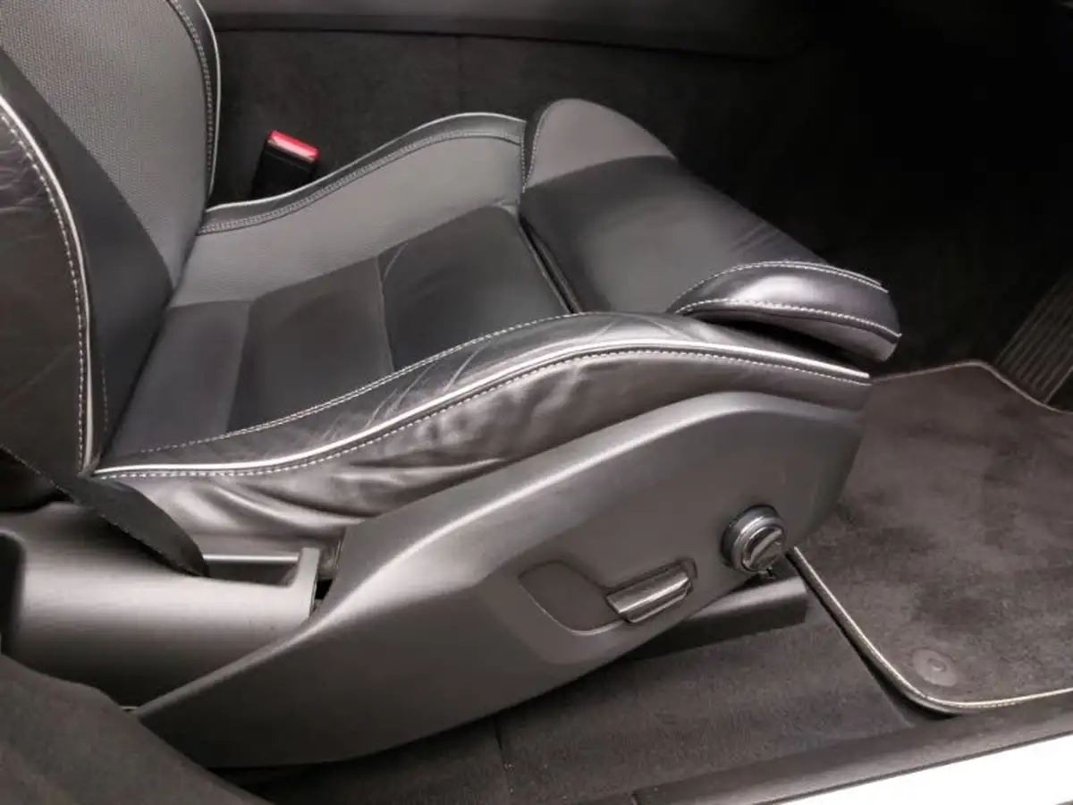 2019-volvo-xc60-20td-d4-r-design-geartronic-big-13