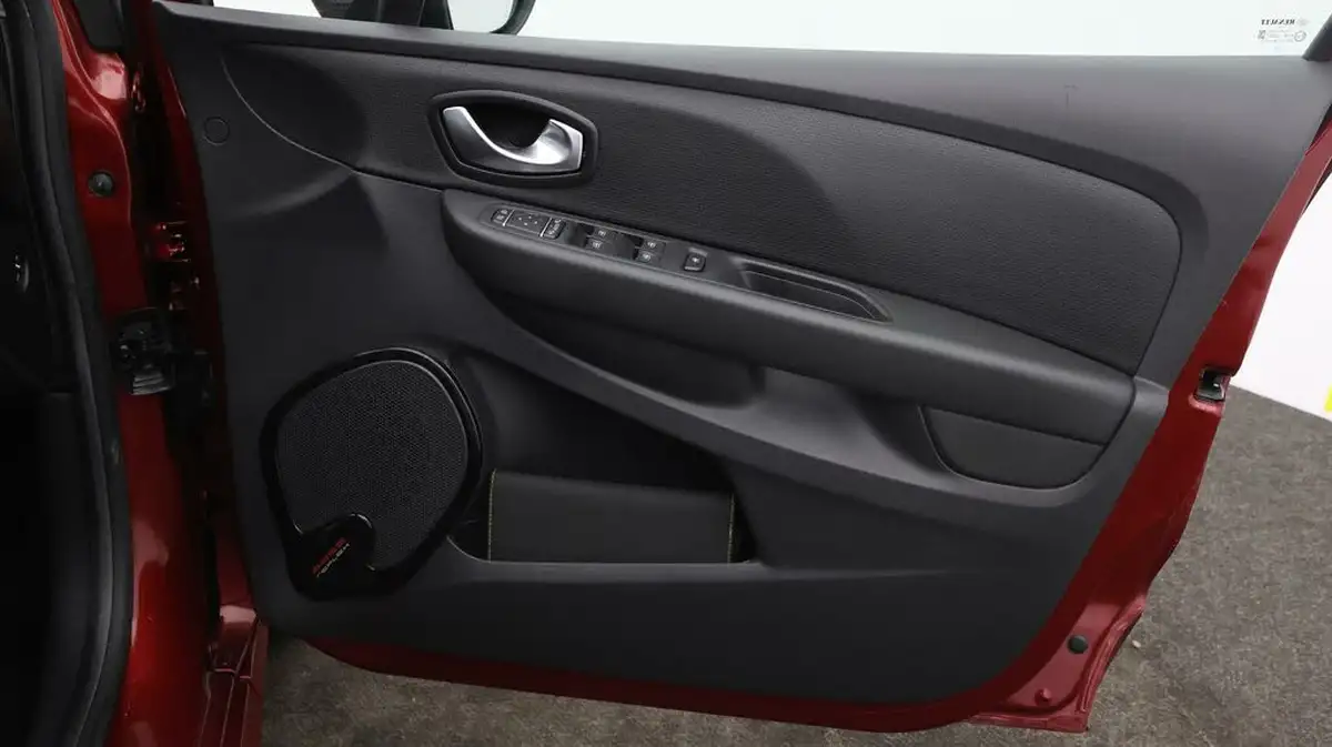 2019-renault-clio-15dci-gt-line-big-14