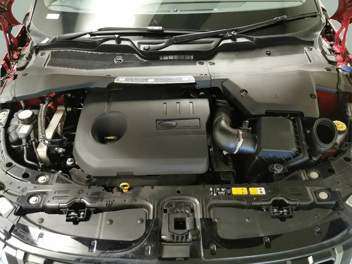 2022-land-rover-range-rover-evoque-15-p300e-r-dynamic-se-big-32