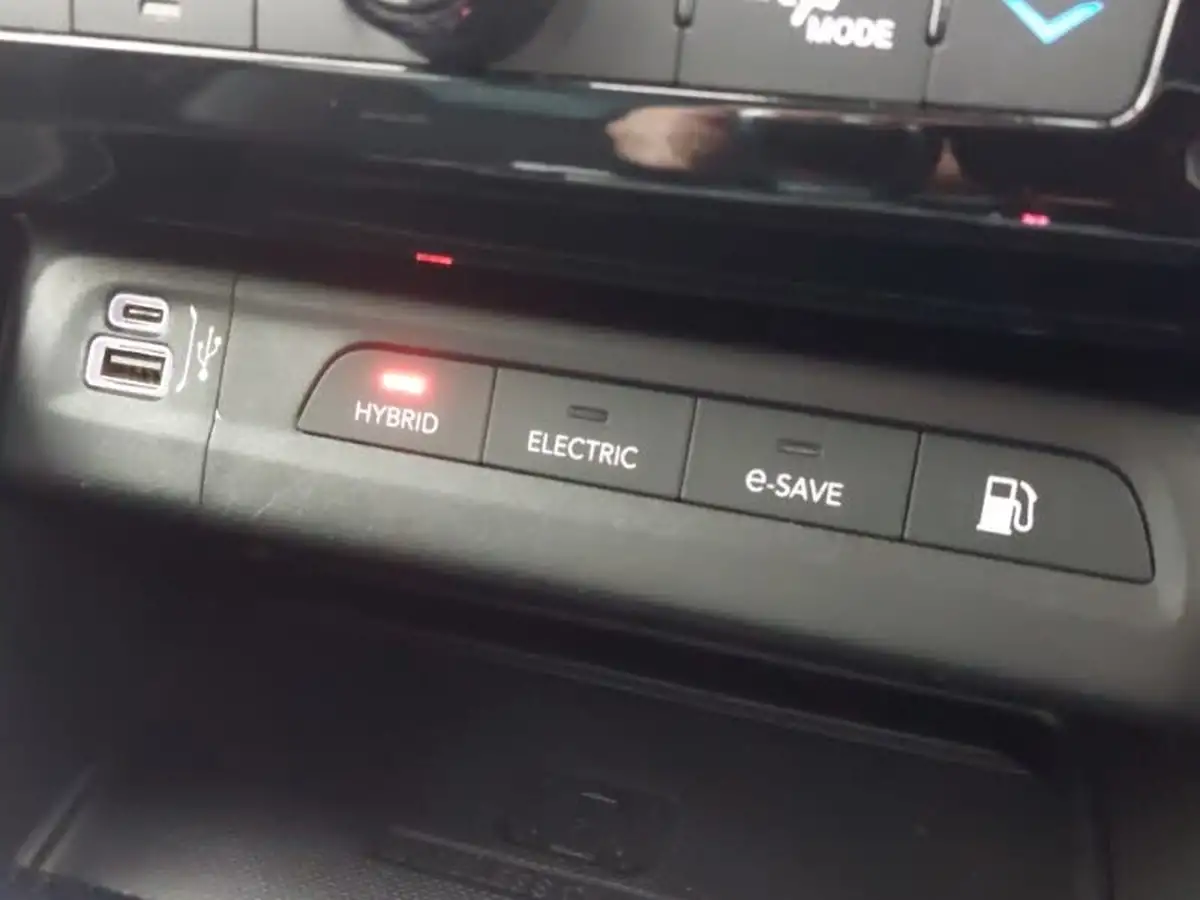 2022-jeep-compass-13-gse-upland-big-18