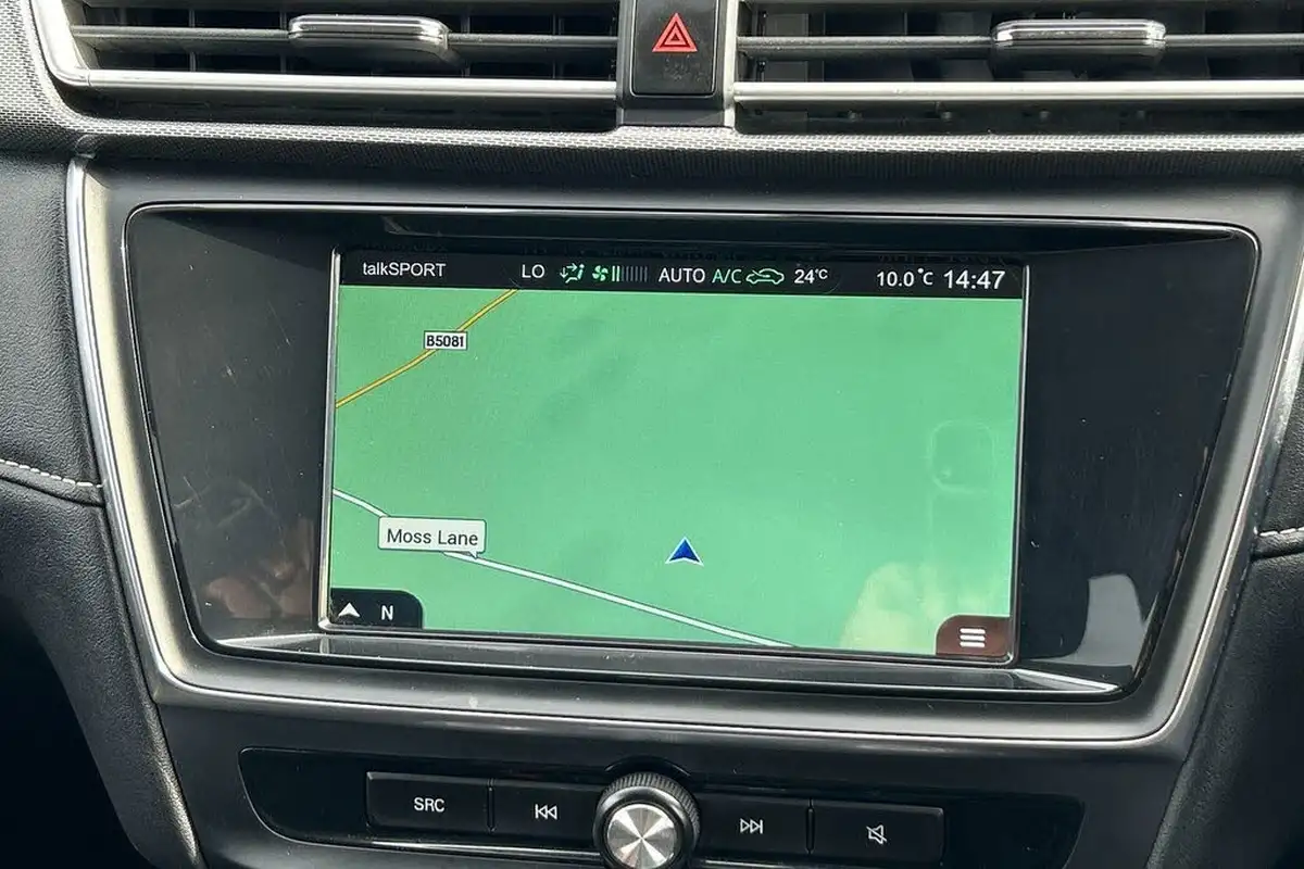 2021-mg-mg5-e-excite-ev-big-10