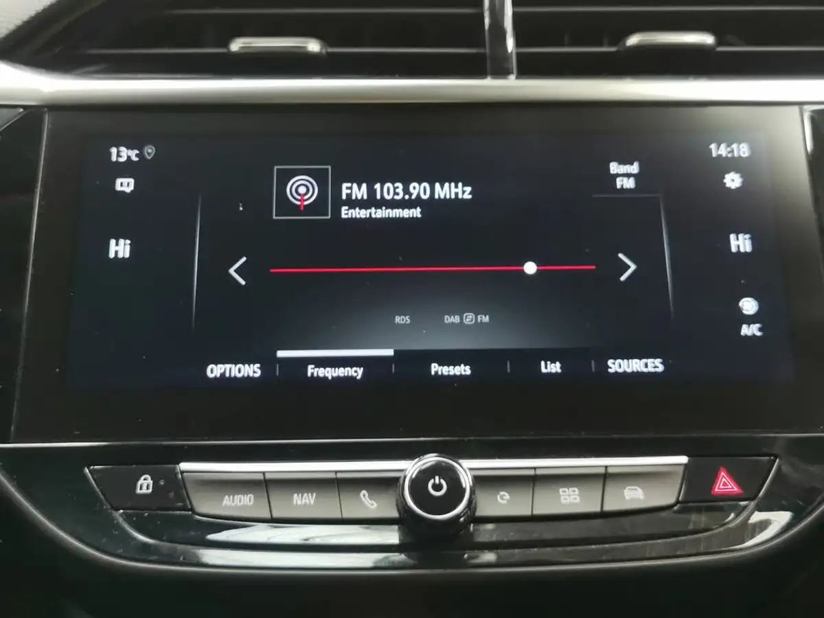2020-vauxhall-corsa-e-elite-nav-74kw-big-6
