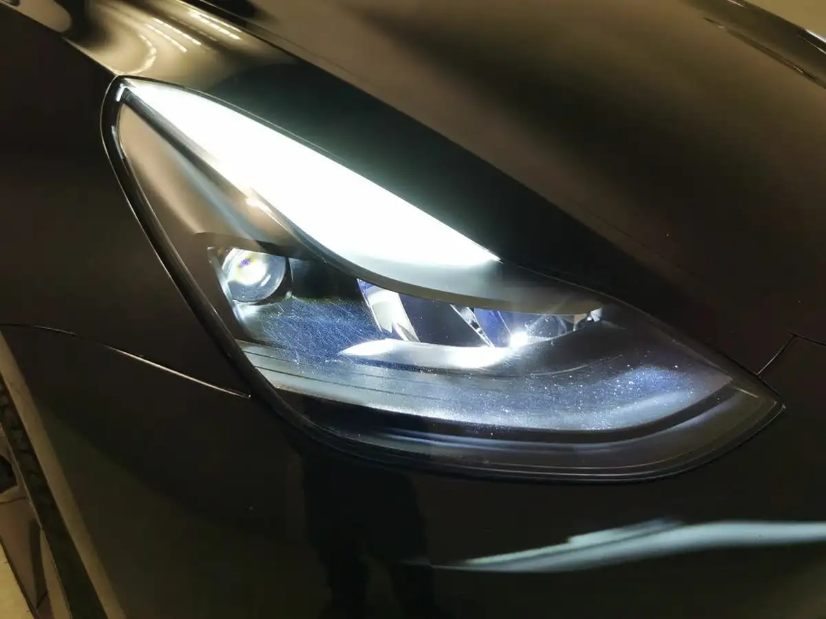2022-tesla-model-3-e-rwd-big-6