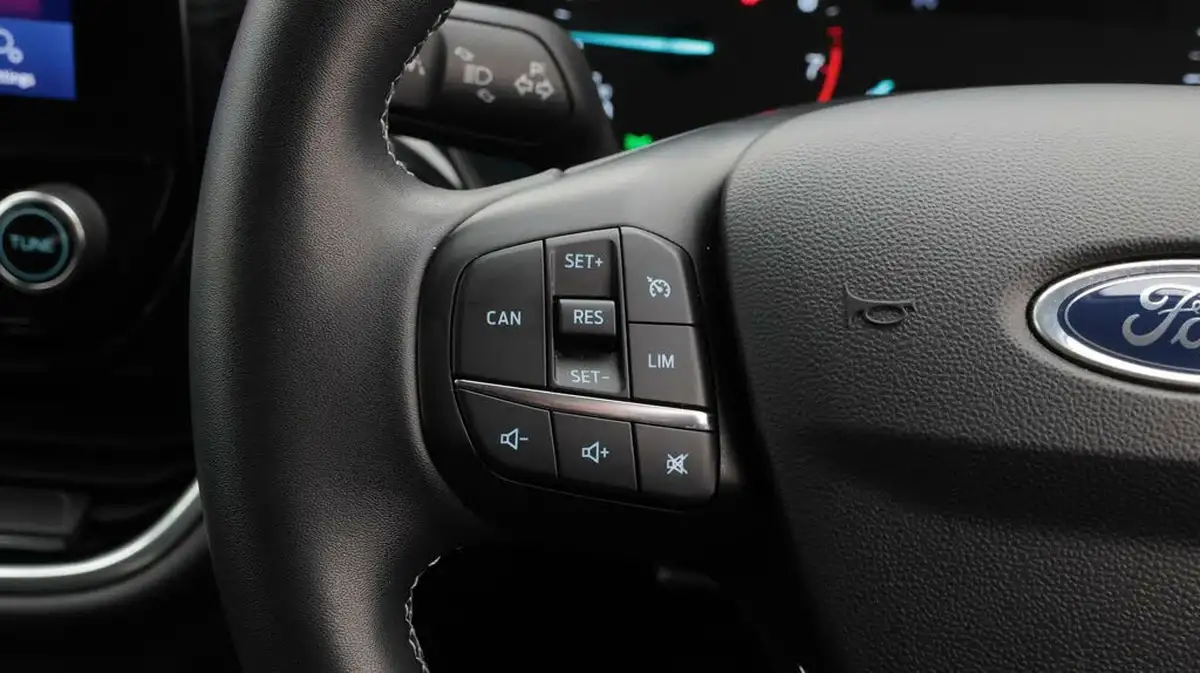 2021-ford-fiesta-10t-titanium-125ps-hybrid-mhev-powershift-big-23