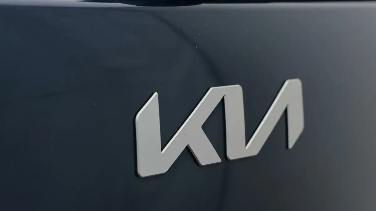 2022-kia-niro-16-gdi-2-139bhp-156kwh-big-21