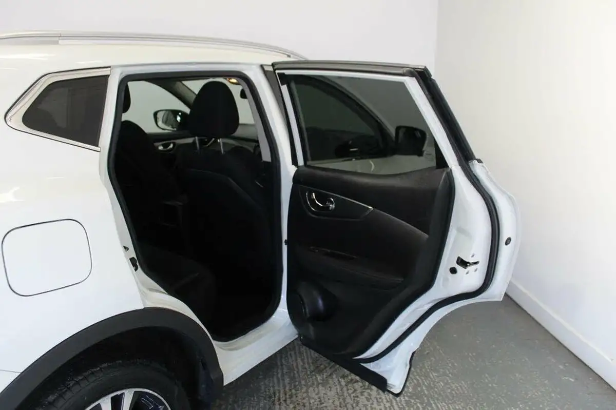2017-nissan-qashqai-15dci-n-connecta-big-25