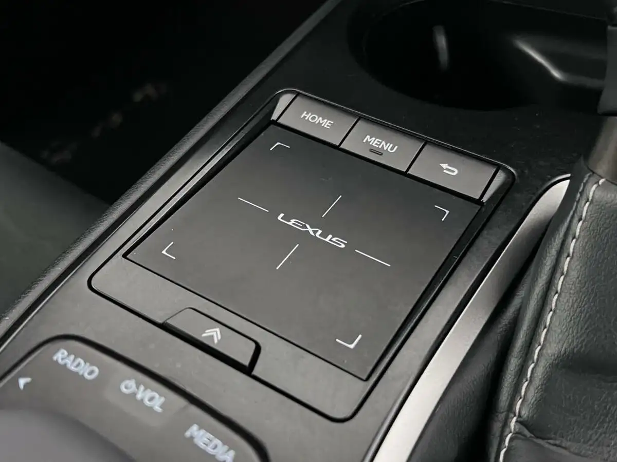 2021-lexus-ux-250h-20-ux-184bhp-without-navigation-big-35