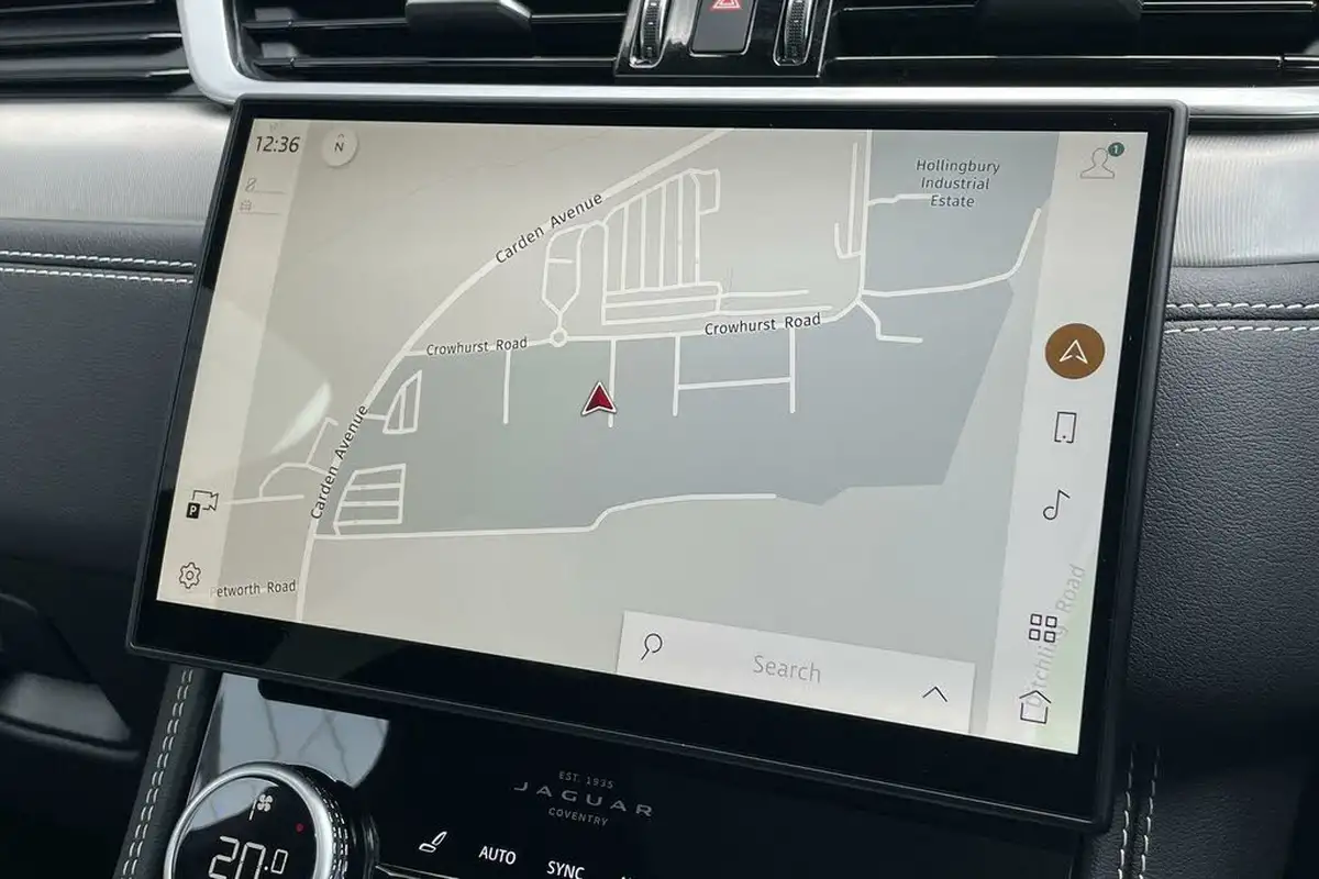 2024-jaguar-f-pace-20-d200-r-dynamic-se-black-90th-anniversary-edition-big-4