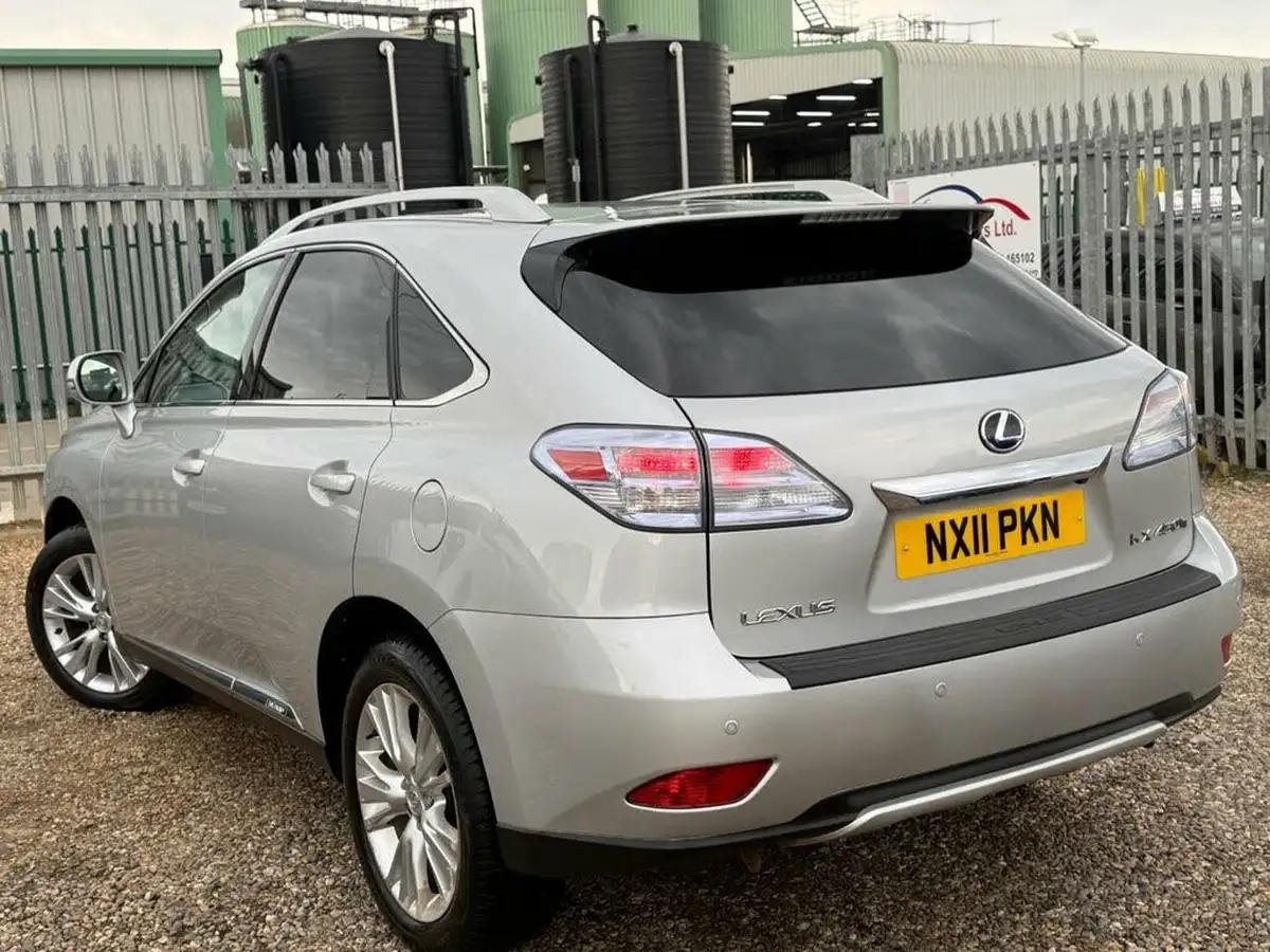2011-lexus-rx-450h-35-se-i-4x4-big-3