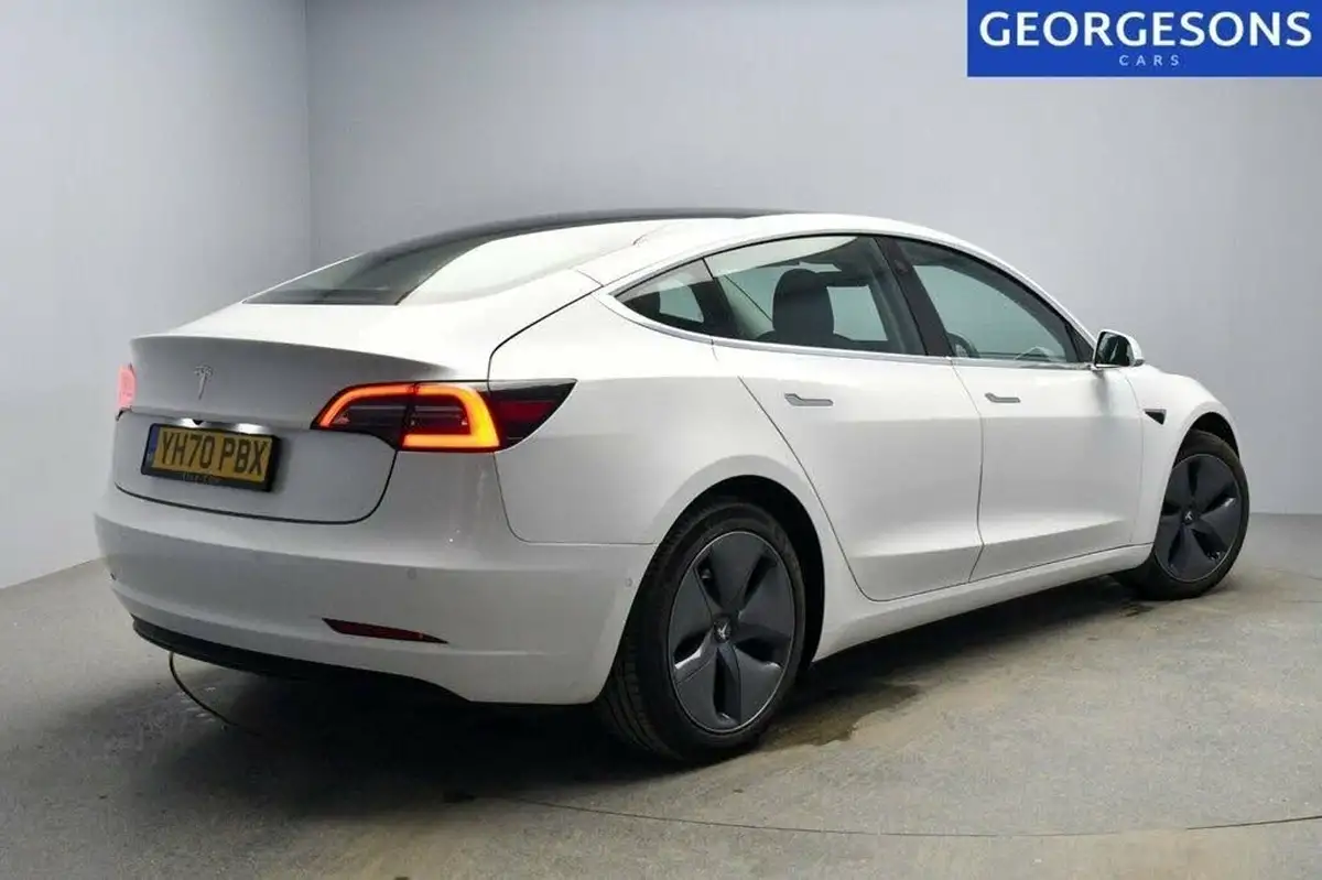 2020-tesla-model-3-e-standard-plus-big-12