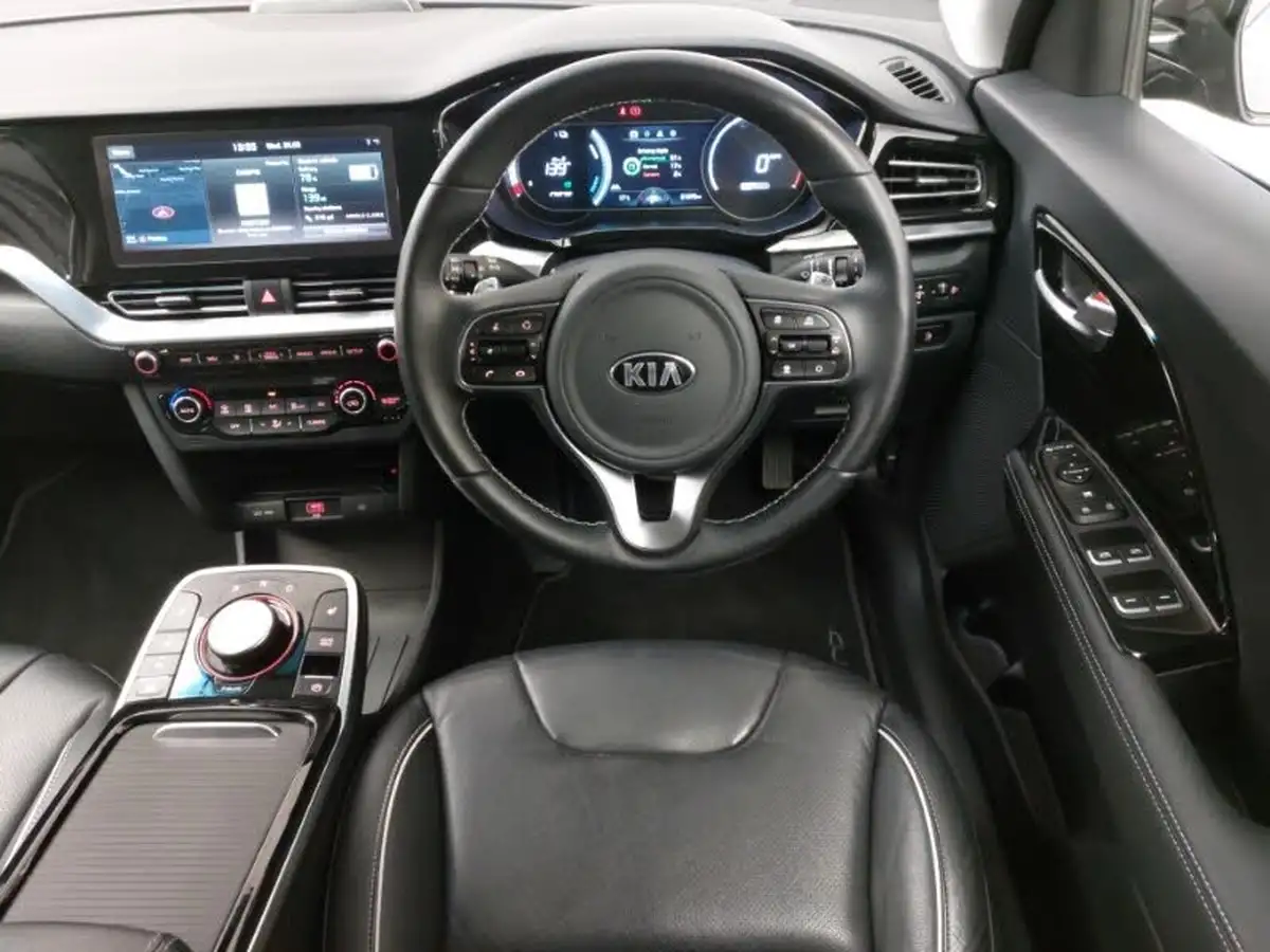 2021-kia-e-niro-ev-3-big-6