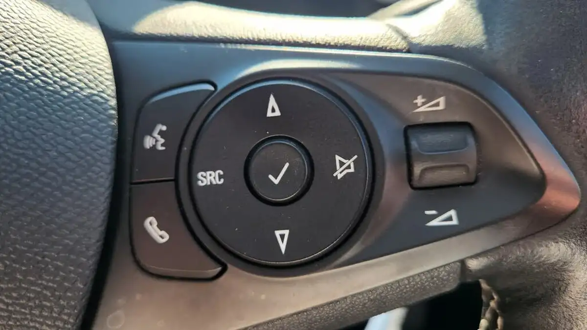 2021-vauxhall-corsa-12i-se-premium-big-14
