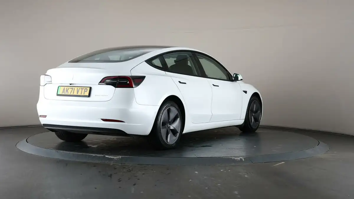 2021-tesla-model-3-e-long-range-awd-big-61