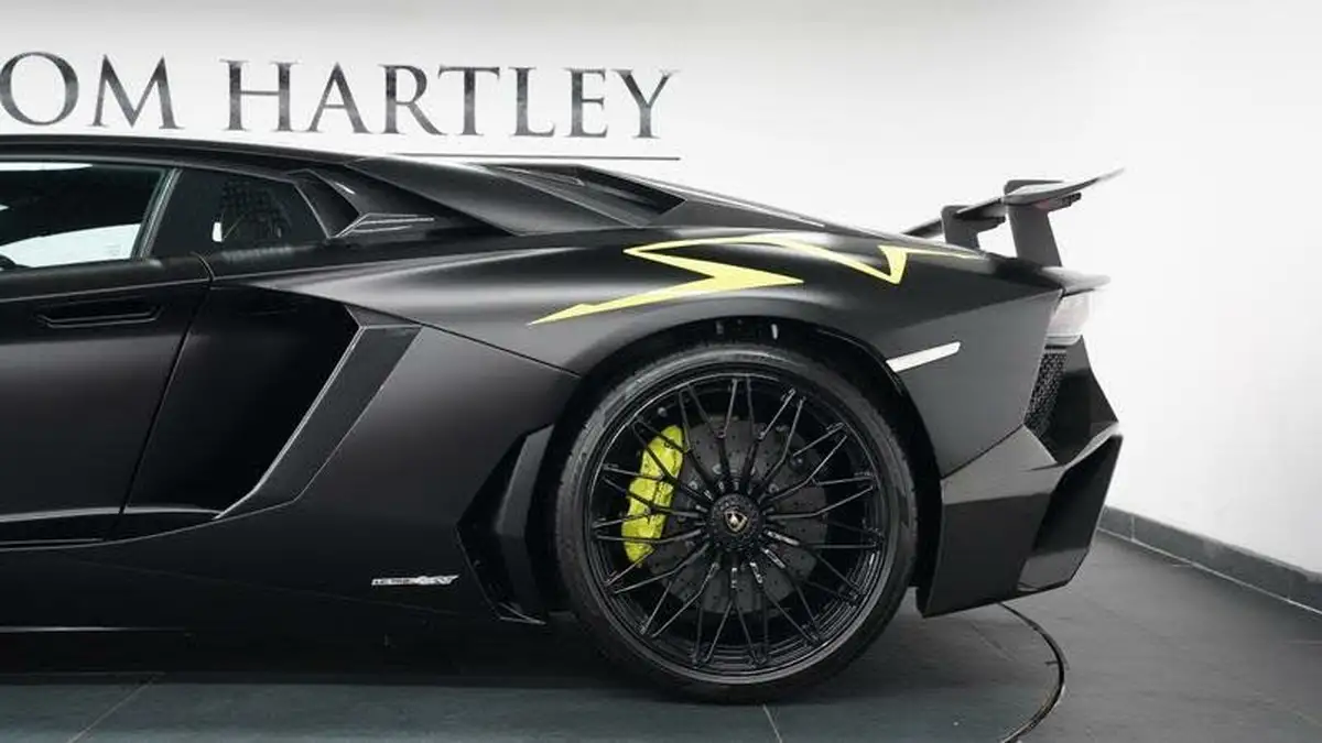 2017-lamborghini-aventador-65-lp-700-4-coupe-big-22