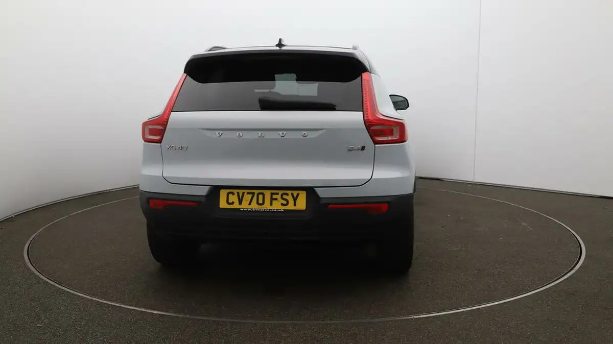 2020-volvo-xc40-20-b4-r-design-awd-big-47