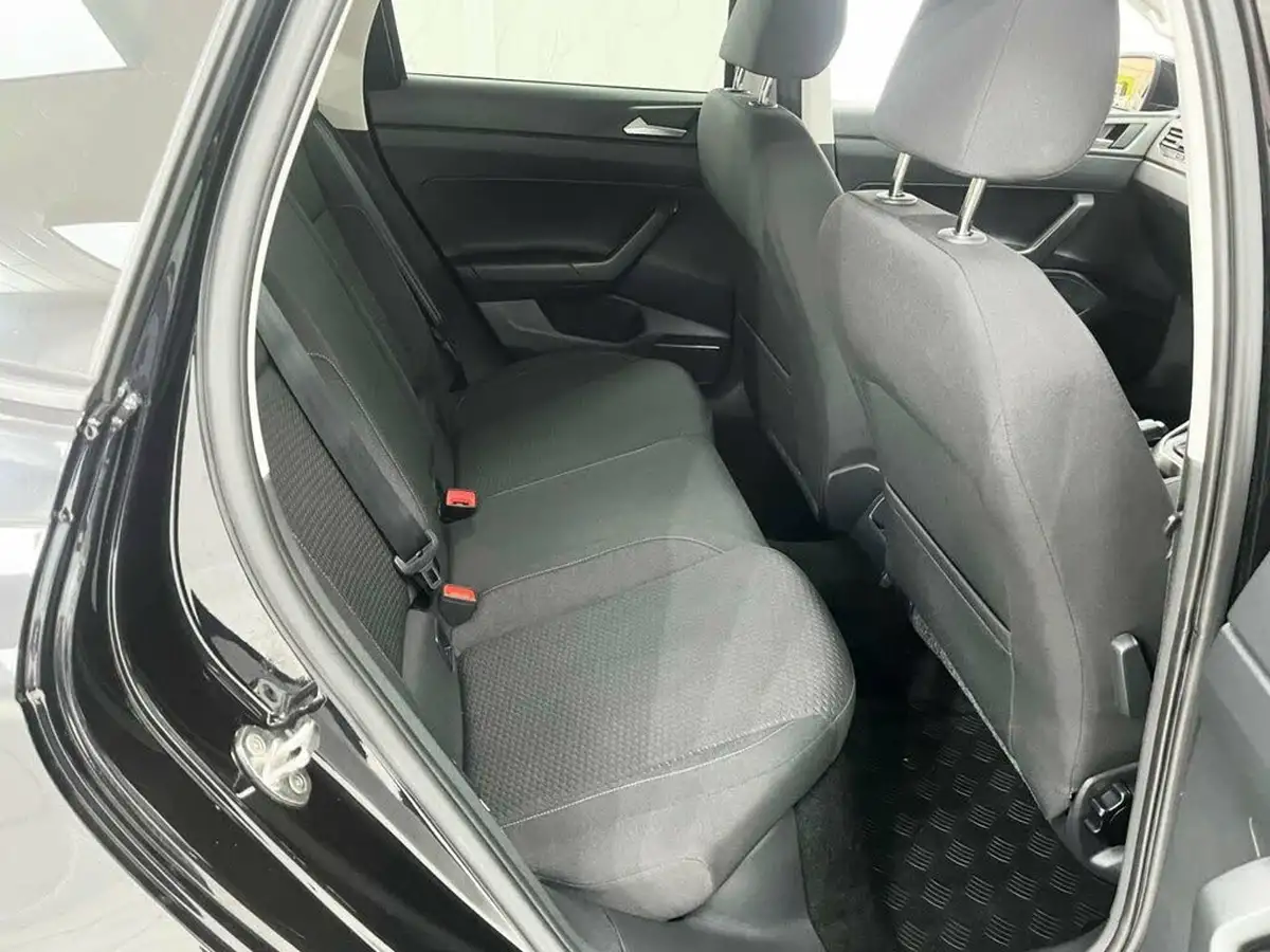 2020-volkswagen-polo-10-tsi-match-big-29