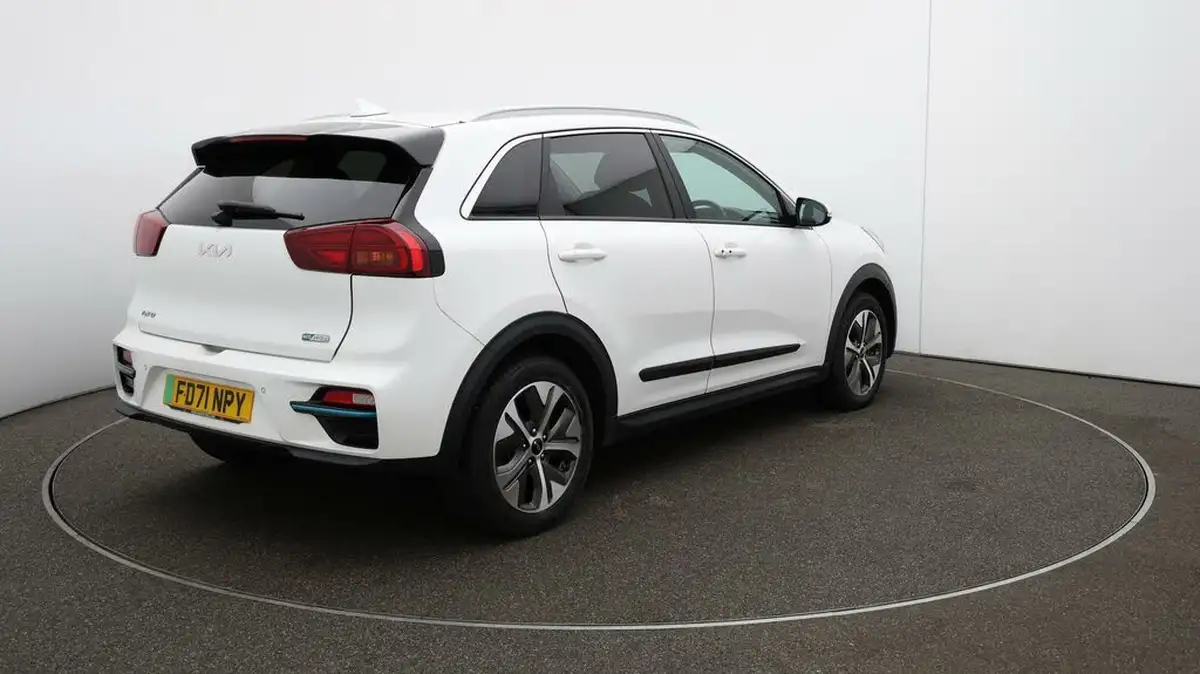 2022-kia-e-niro-ev-2-64-big-7