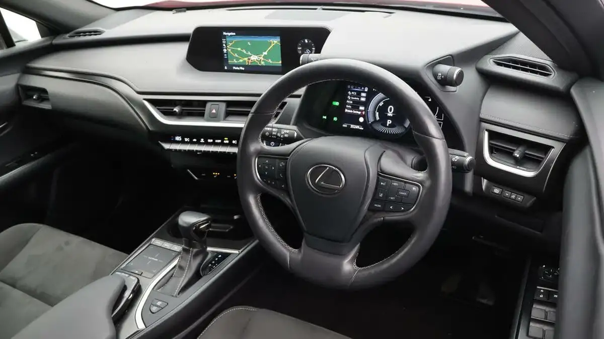 2019-lexus-ux-250h-20-ux-premium-pack-without-navigation-big-9