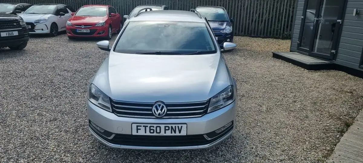 2011-volkswagen-passat-16td-se-estate-5d-big-1