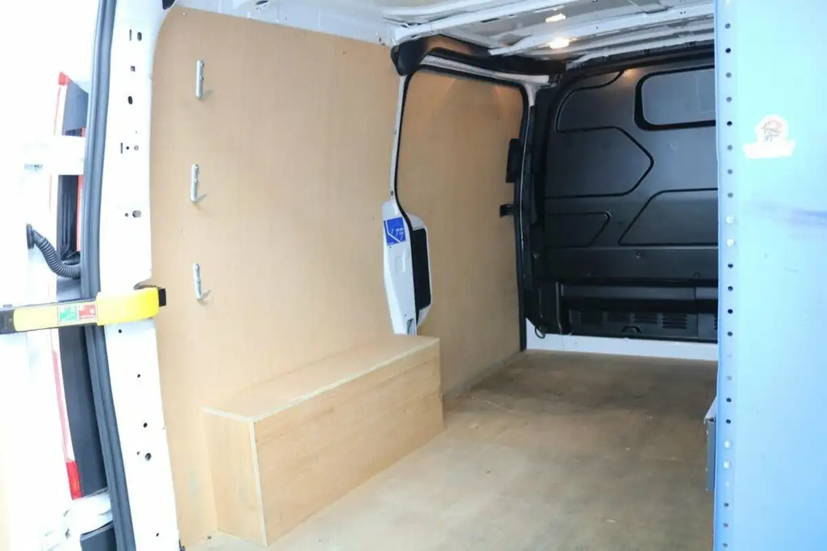 2020-ford-transit-custom-20tdci-280-l1h1-leader-105pseu6dt-panel-van-big-13