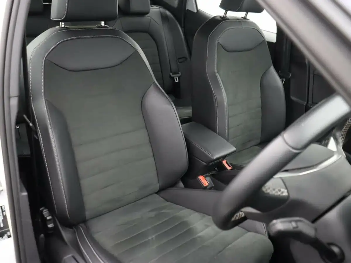 2022-seat-arona-10-tsi-xperience-lux-big-9