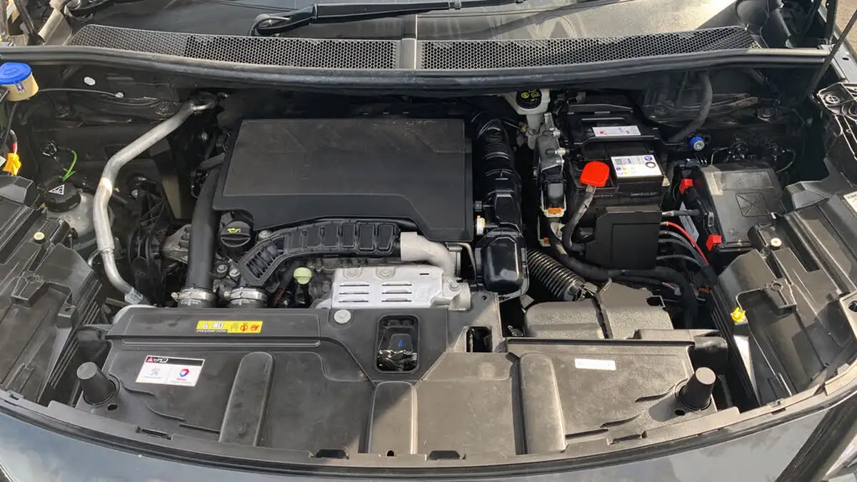 2022-peugeot-5008-suv-12-puretech-gt-premium-big-17