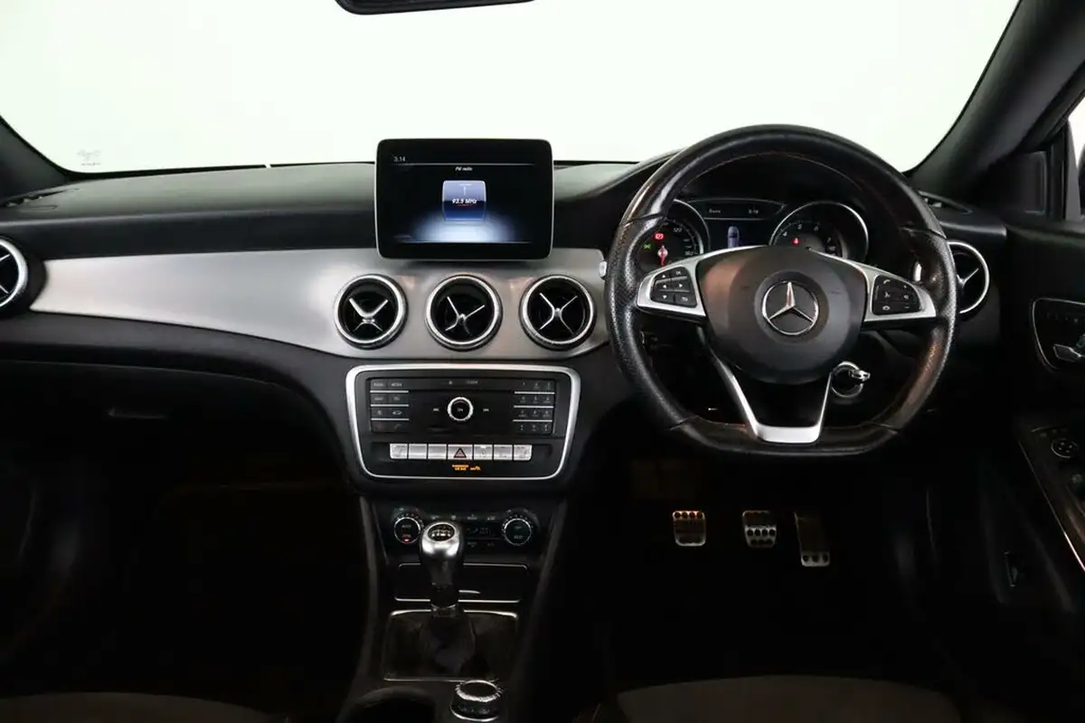 2018-mercedes-benz-cla-16-cla-200-amg-line-night-edition-plusss-coupe-4d-big-16