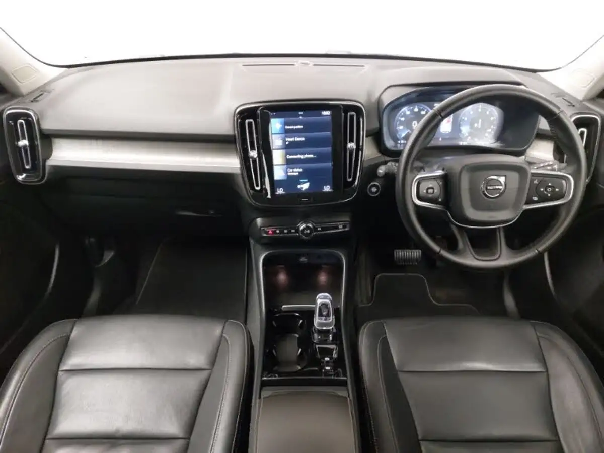 2020-volvo-xc40-15-t3-inscription-geartronic-big-2
