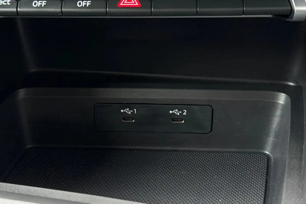 2023-audi-a3-15-35-tfsi-edition-1-saloon-4d-big-46